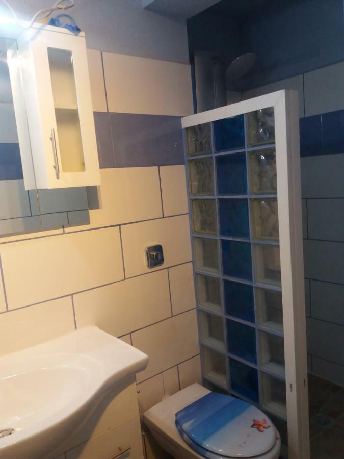 Studio A Louer Proche Des Plages Apartment Sainte-Anne Luaran gambar